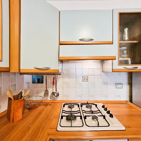 Il Borgo 4 Apartment *